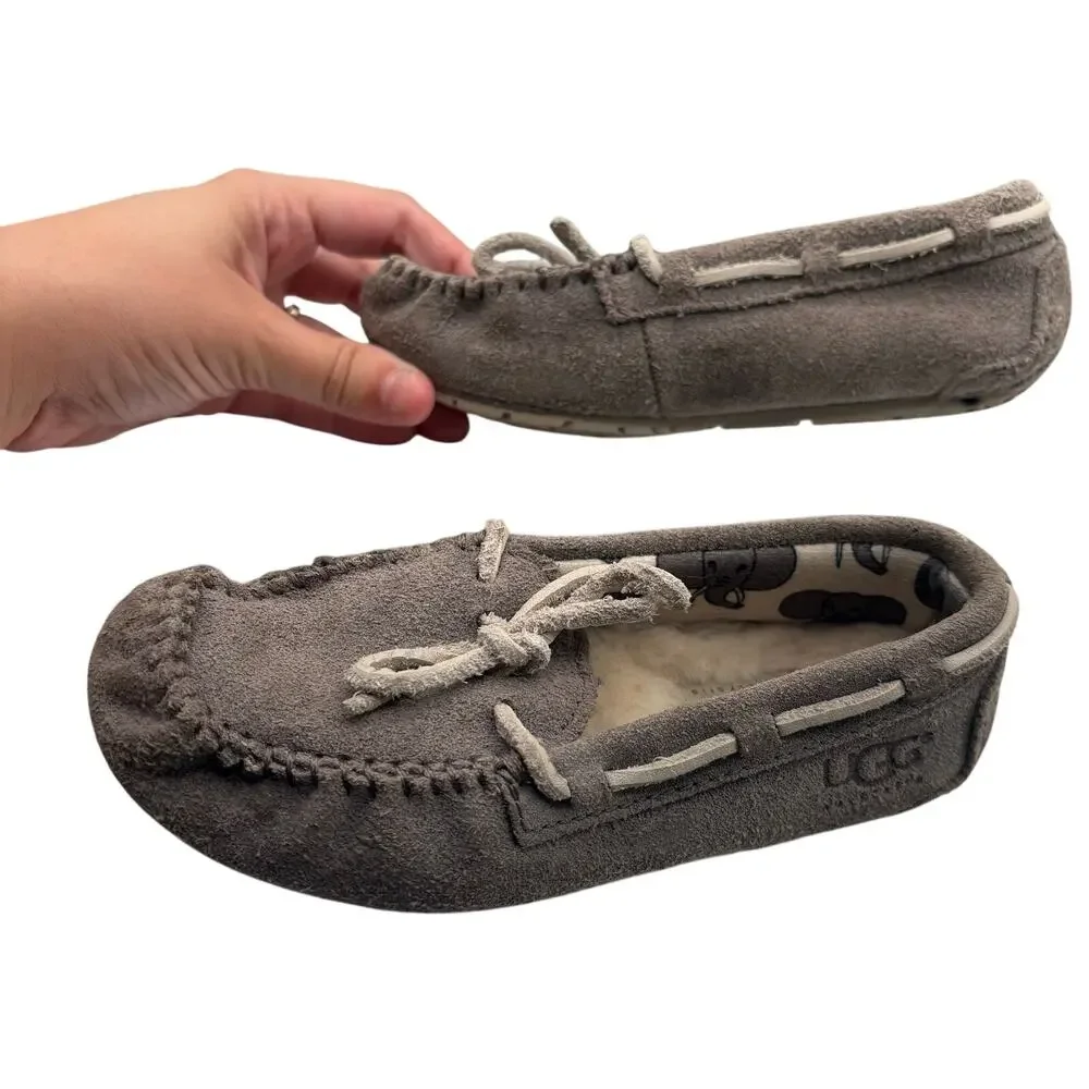 Ugg Size 10 Gray Moccasin Slippers Soft Shearling Lined Casual Comfort Warm Cozy